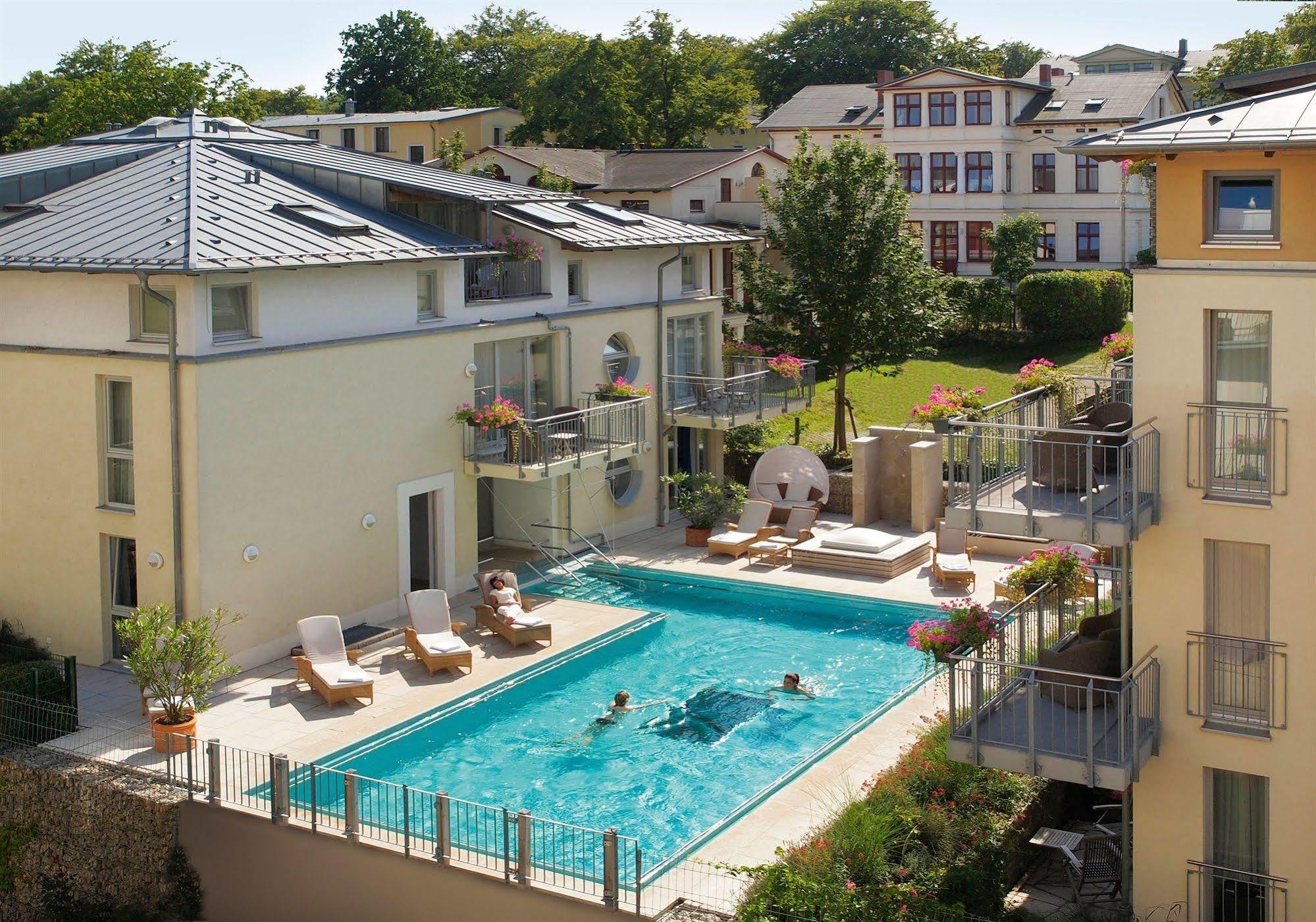 Strandhotel Hotel 4*